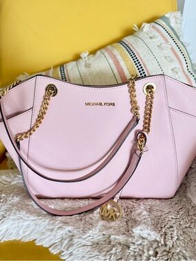 Michael Kors Jet Set Chain Tote – Blush Pink Saffiano Leather – Like New